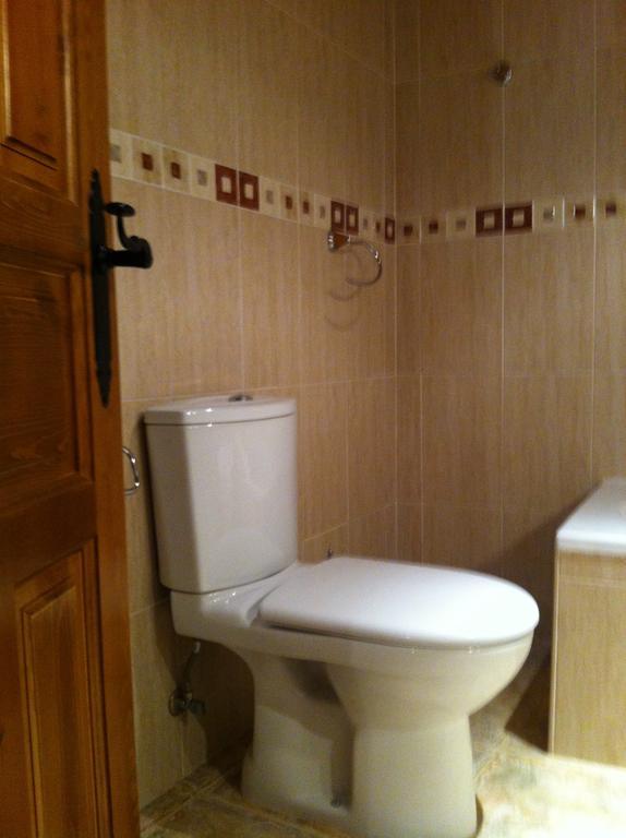 Apartamentos Turisticos Rosario Камарена-де-ла-Сьерра Экстерьер фото